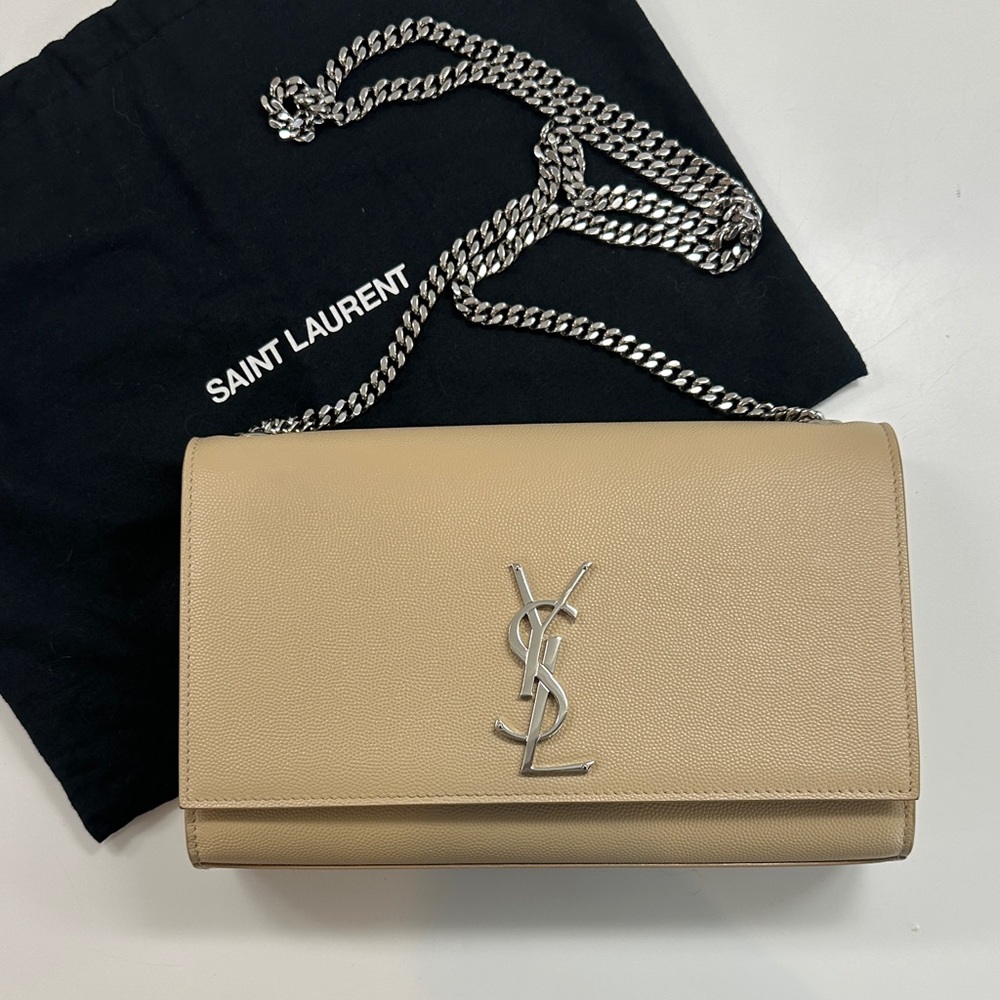 Saint Laurent Kate Medium Bag in Grain De Poudre Beige Leather - Like New